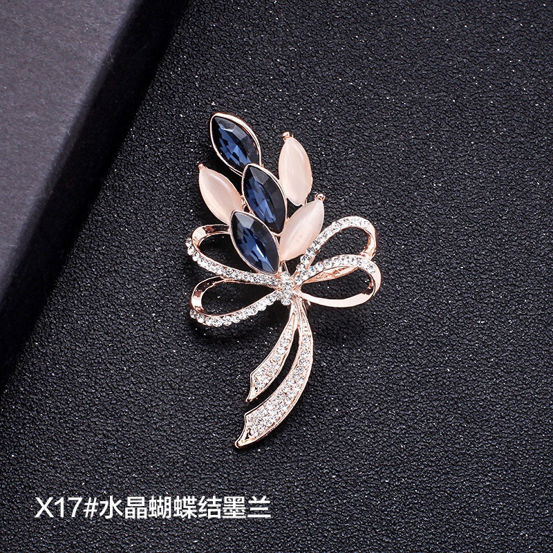 A Korean new fashion high-end brooch women's rhinestone silk scarf buckle anti-light buckle crystal brooch pin pearl jewelry - Mixbatch