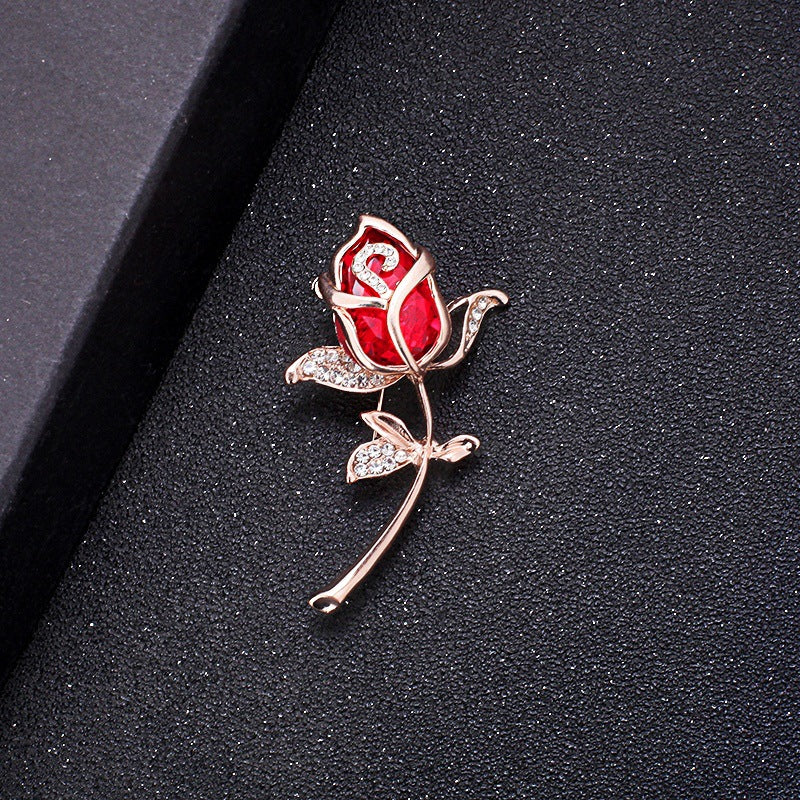 A Korean new fashion high-end brooch women's rhinestone silk scarf buckle anti-light buckle crystal brooch pin pearl jewelry - Mixbatch