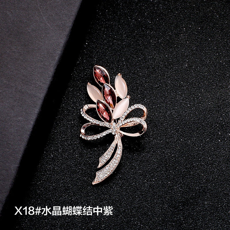 A Korean new fashion high-end brooch women's rhinestone silk scarf buckle anti-light buckle crystal brooch pin pearl jewelry - Mixbatch