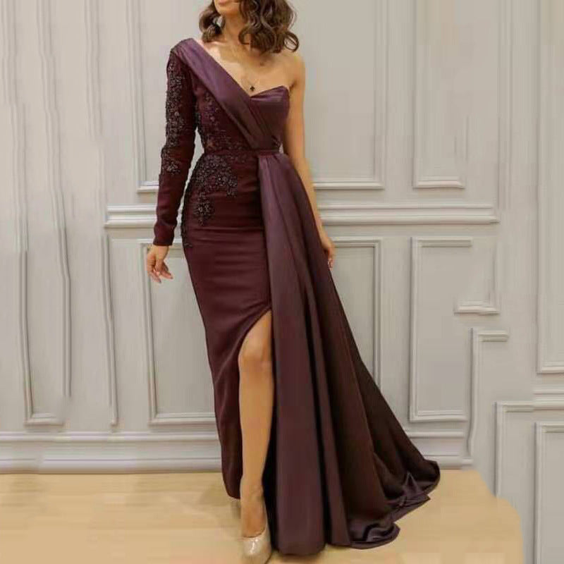 A European and American dresses, one-shoulder temperament, slim-fitting evening dresses