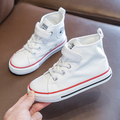 A children's canvas shoes