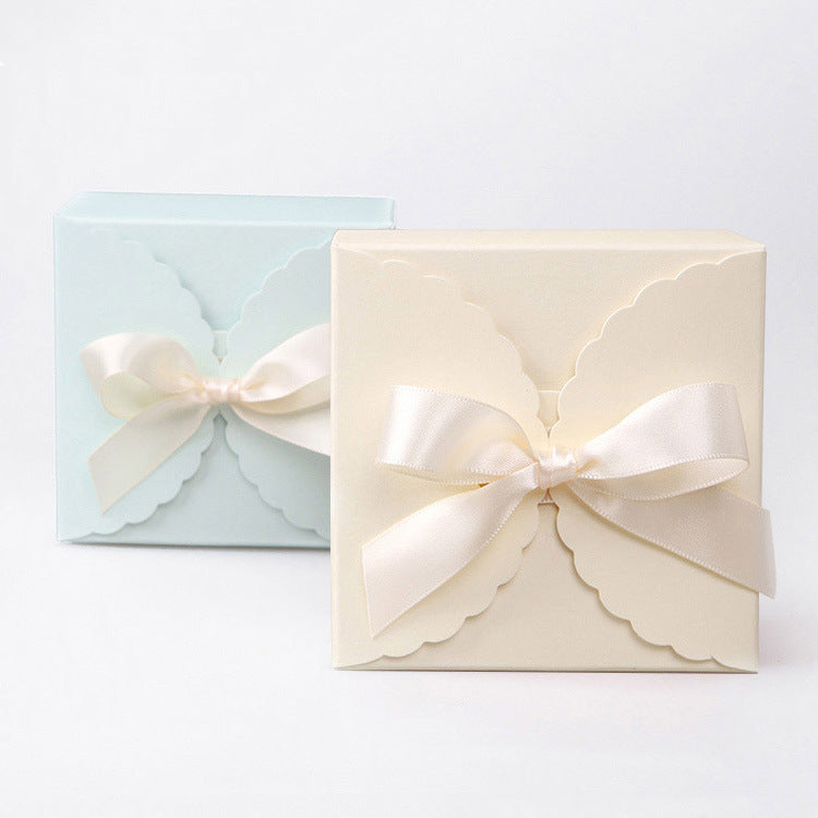 A Korean version of white cardboard soap flower handmade soap square gift box in stock simple baking candy folding small carton MOQ: 100PIECE - Mixbatch