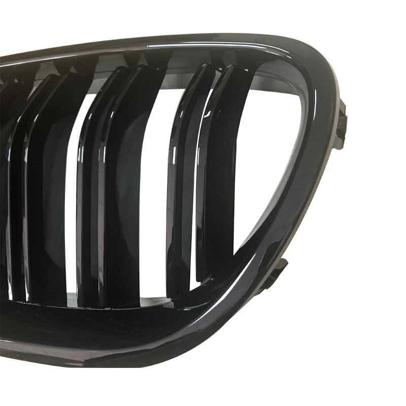 A 5 Series Double-Line Front Grille Mesh