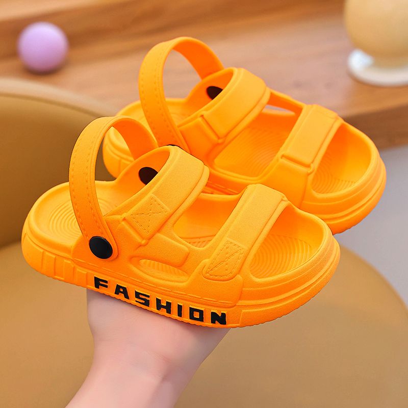 P Korean version of boys' cool slippers dual-purpose new summer wear-resistant middle-aged and older children's soft-soled non-slip children's student beach shoes