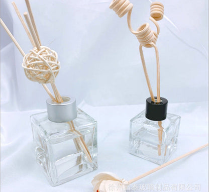 A new square aromatherapy bottle Car aromatherapy 50ml square incense bottle Volatile bottle Essential oil bottle Aromatherapy bottle