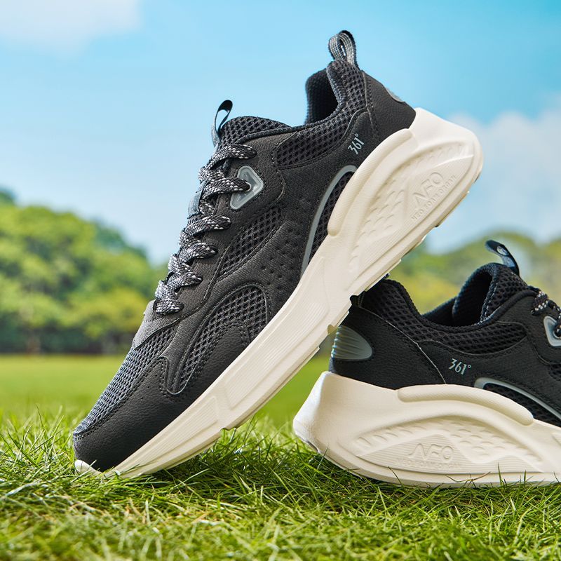 P sports shoes men