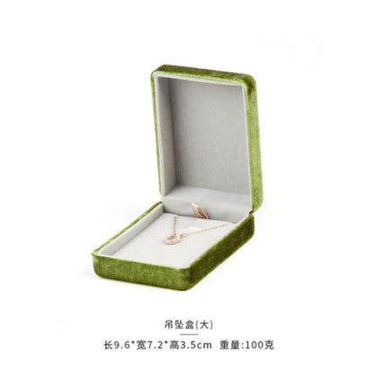 A iron embryo flannel jewelry box