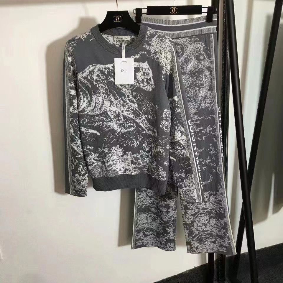 P long sleeve suit