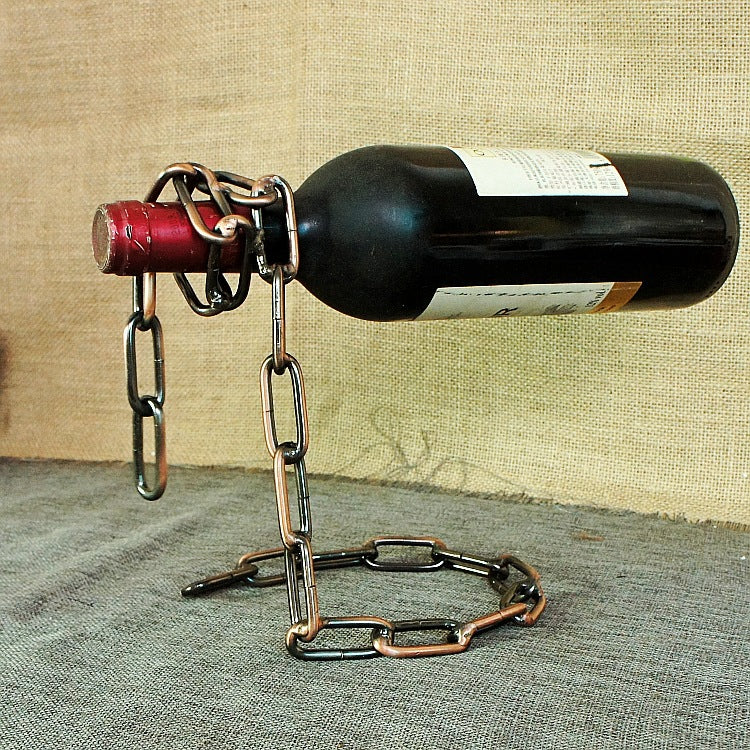 A personalized fashion red wine bottle holder European creative suspended wrought iron rope wine rack ornament
