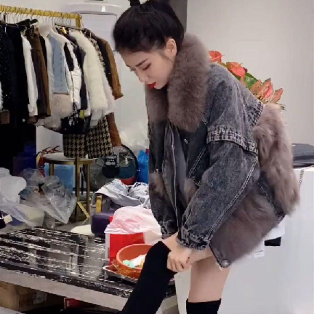 A lady's coat