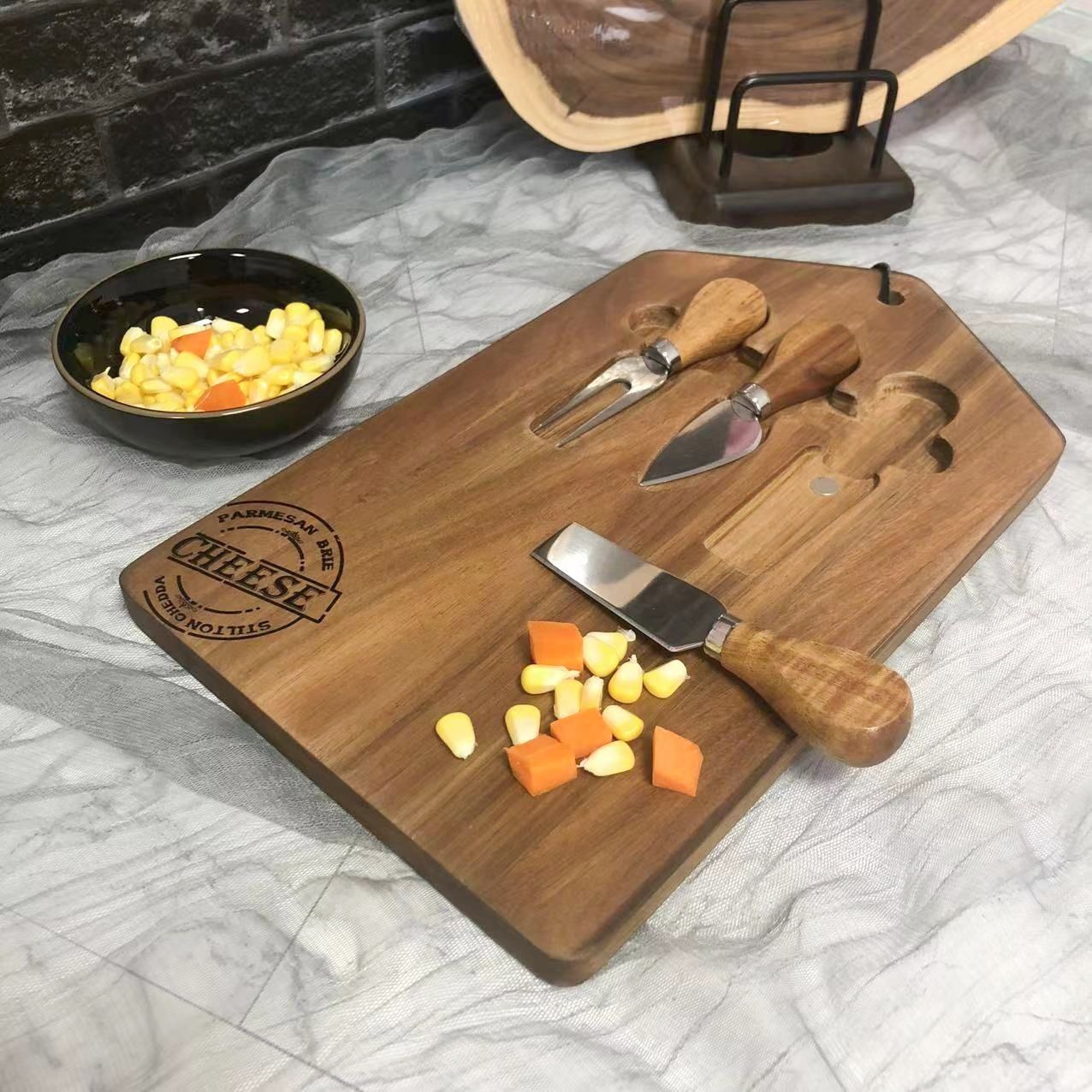 A Acacia wood cutting board cutting board fruit complementary food chopping board cutting board household pizza bread steak kitchen portable