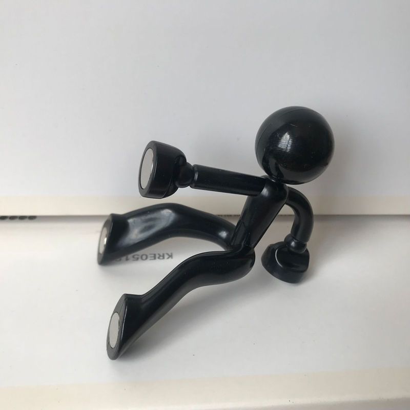 P magnet hook