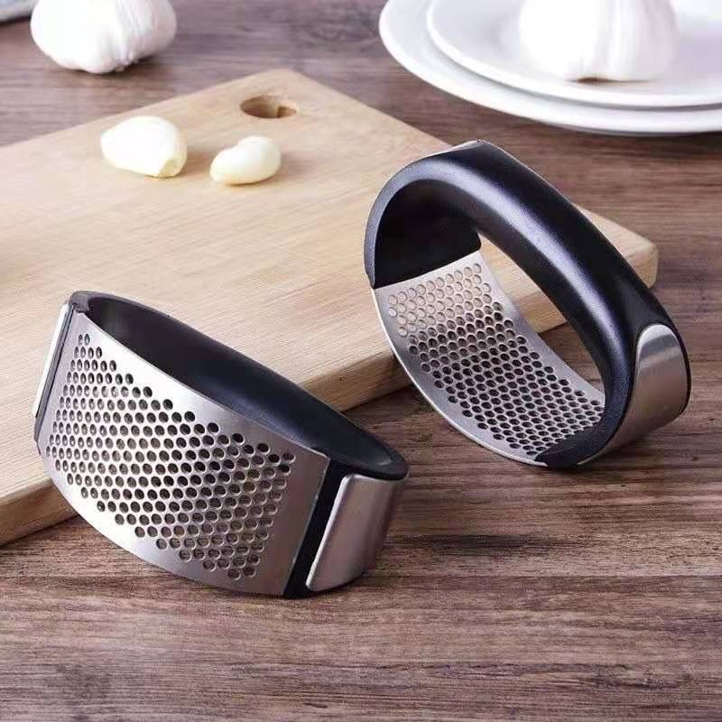 Stainless steel hand-operated ring garlic press garlic mashed garlic artifact pounded garlic scoop household kitchen garlic powder shooting tool. - Mixbatch