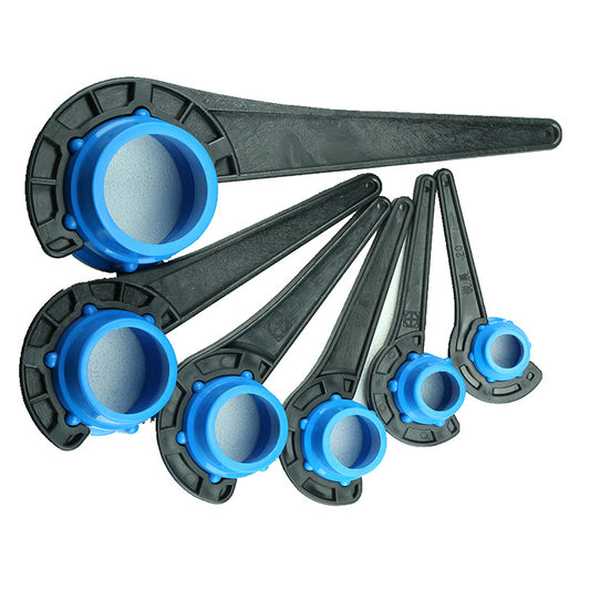 A PE quick connection pipe fittings lock, nut quick connection three-way straight elbow pipe fittings and other special wrenches
