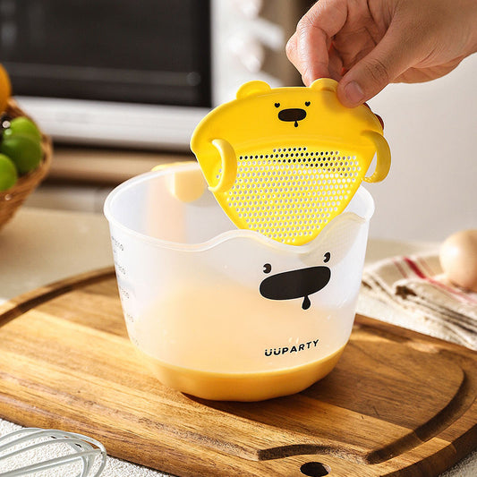 P filter measuring cup with scale