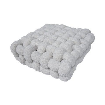 P  pillow throw pillow