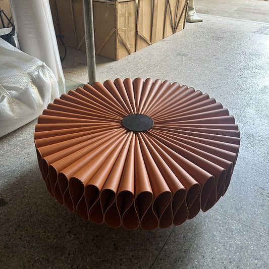 P cortical pleated coffee table ( pu )