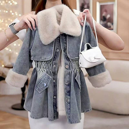 A mid-length denim jacket for children and teenagers