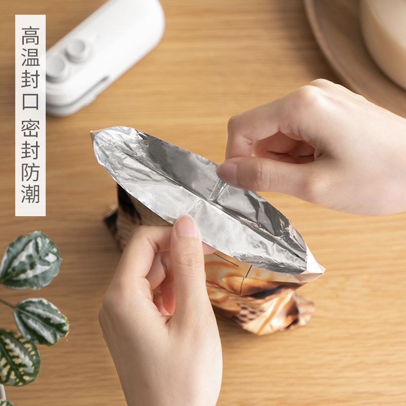 (VIDEO) New Mini Sealing Machine Magnetic Charging Household Snack Freshness Sealing God Multi functional Small Sealing Machine - Mixbatch