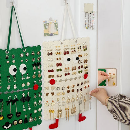 P jewelry felt wall hanging