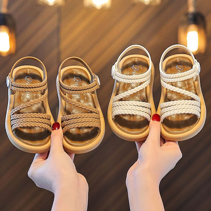P new large, medium and children's fashion trendy version little girl princess shoes beach cool slippers