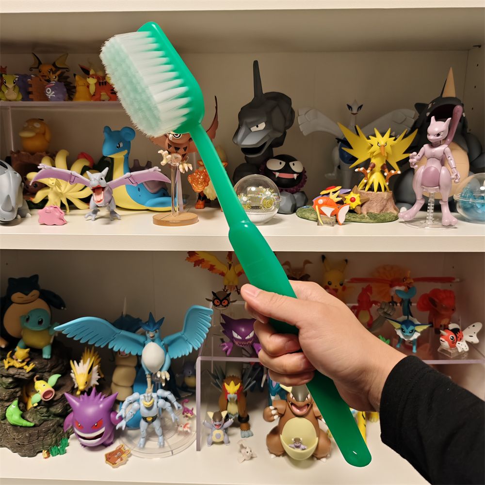 P giant toothbrush bath comb