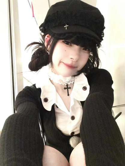 P black lace hat