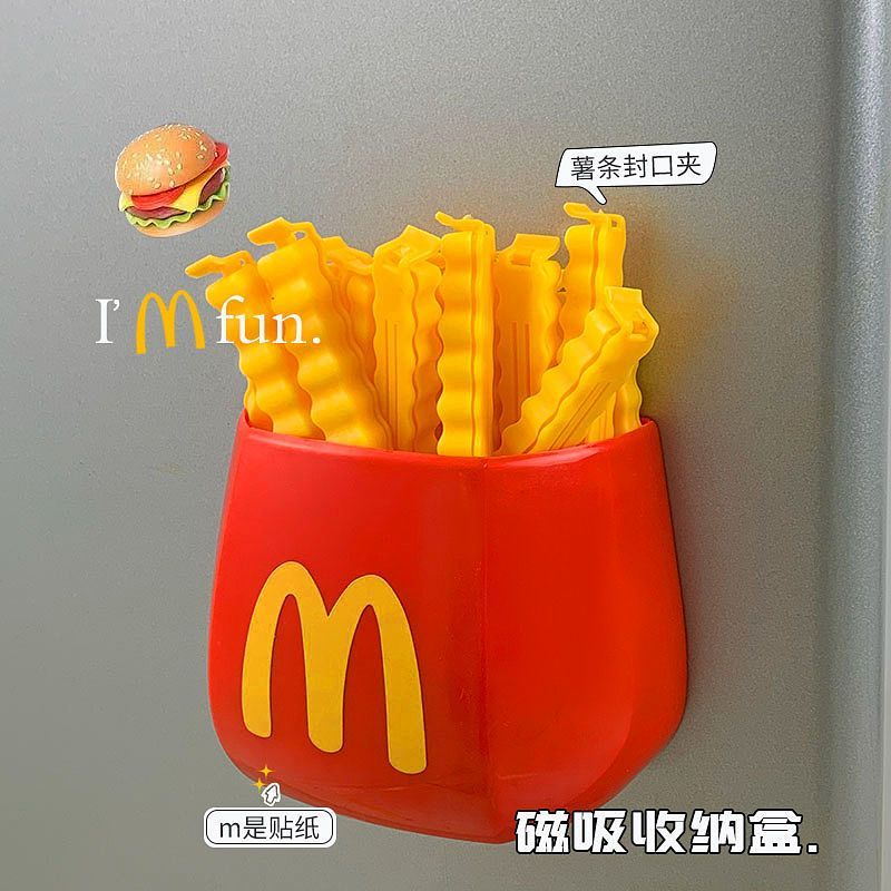 P Magnetic storage box sealing clip