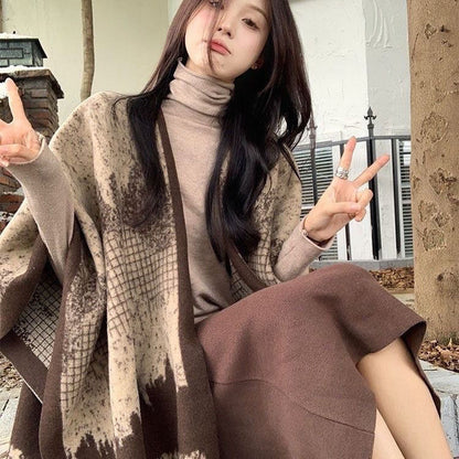 P Cape Shawl