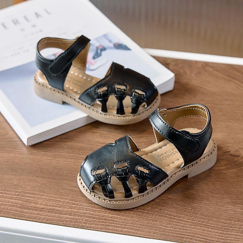 P summer new retro baotou princess style sandals soft sole non-slip girls Velcro outdoor fashion beach sandals