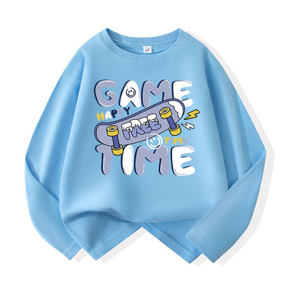 A long-sleeved T-shirt top