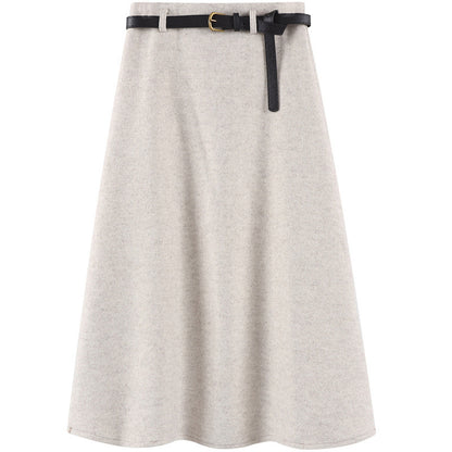 A high waist skirt