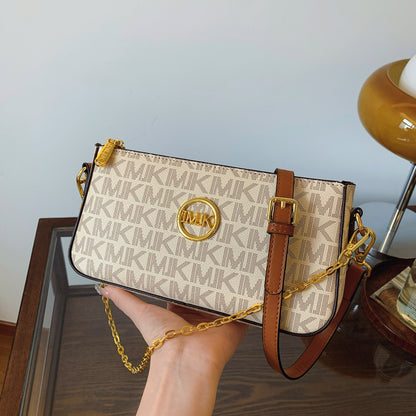 A new fashionable versatile women's bag shoulder messenger bag retro printed chain small square bag women