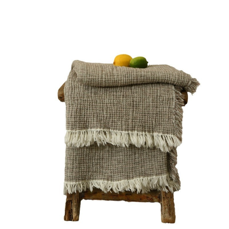 بطانية منسوجة من القطن والكتان مزينة بشرابات