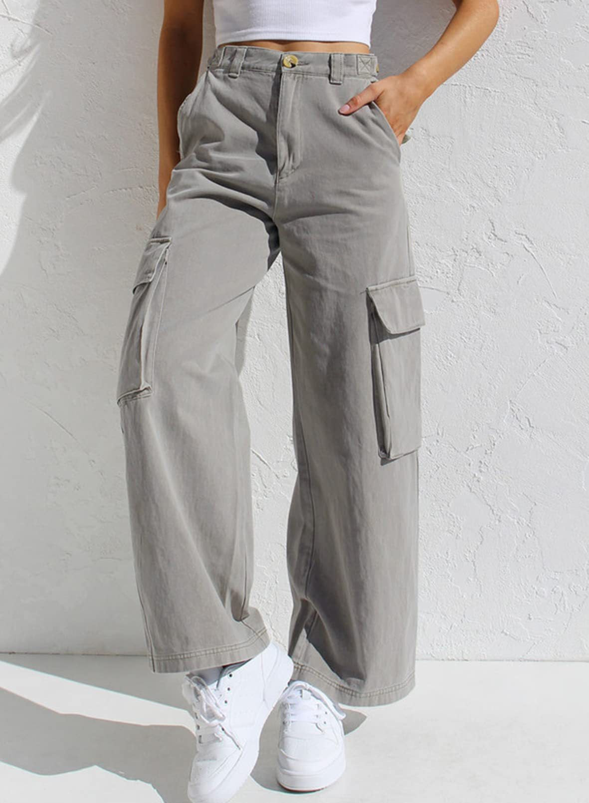 A foreign trade cross-border supply multi-pocket tooling jeans women