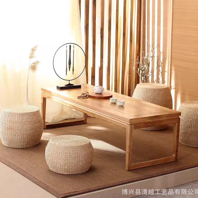 كرسي من القش 