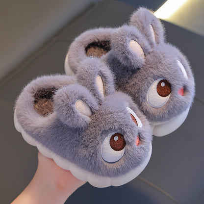 A children's thermal slippers
