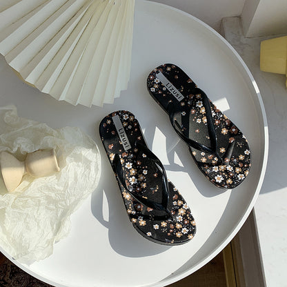 A flip-flops female summer casual wear simple fruit cartoon light and comfortable soft bottom toe pinch foot beach cool slippers