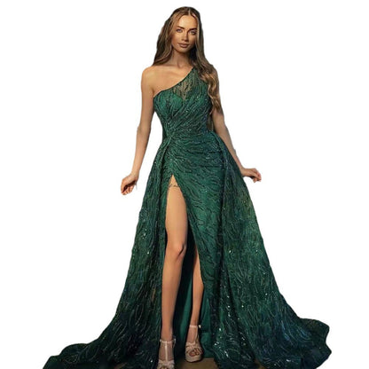 A Spring and summer new split dress dress sequined suspender evening dress