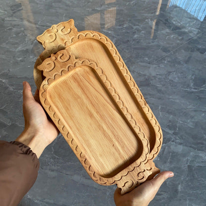 A Ethnic style characteristic pattern fruit plate solid wood carving