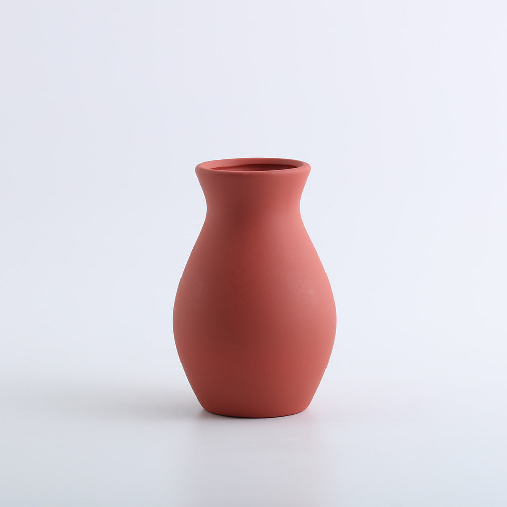 A ceramic vase decorative ornament