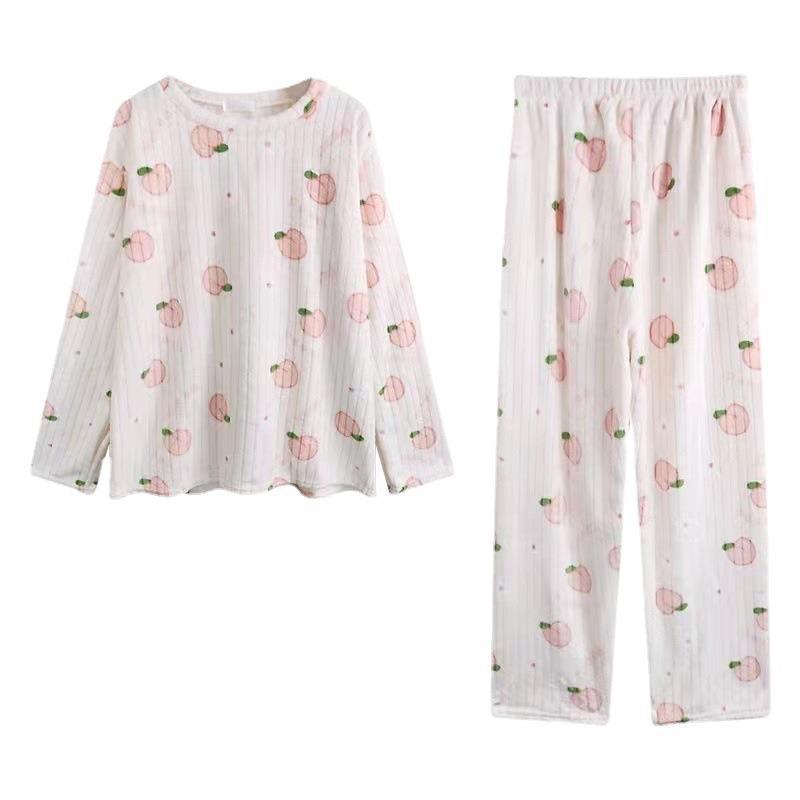 A autumn and winter bear printed coral fleece pajama set for women, loose and warm loungewear, long-sleeved two-piece set - Mixbatch
