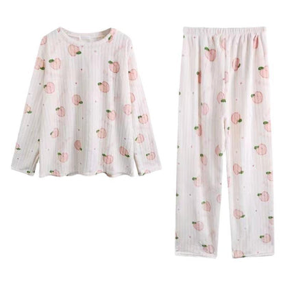 A autumn and winter bear printed coral fleece pajama set for women, loose and warm loungewear, long-sleeved two-piece set - Mixbatch
