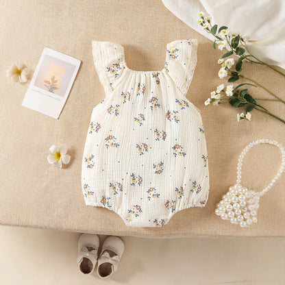 A baby summer Romper sweet floral suspender baby girl sleeveless fart coat cute triangle climbing suit free hat
