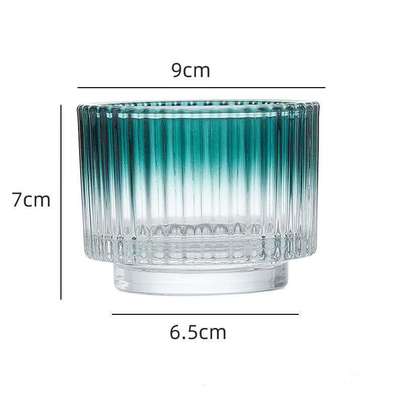 A gradual change of color candle cup empty glass candlestick