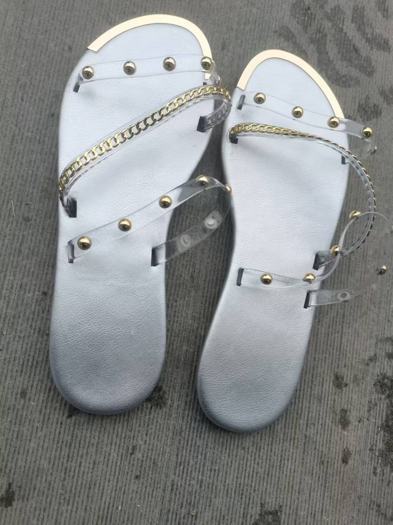 A summer new women's drag Amazon PVC chain beach sandals