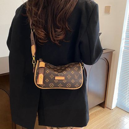 A new cross-border European and American style women's shoulder bag wide shoulder strap dumpling backpack - Mixbatch