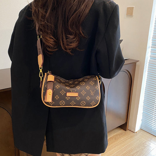 A new cross-border European and American style women's shoulder bag wide shoulder strap dumpling backpack - Mixbatch