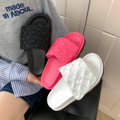 A versatile thick-bottomed muffin soft-bottomed non-slip niche cold slippers