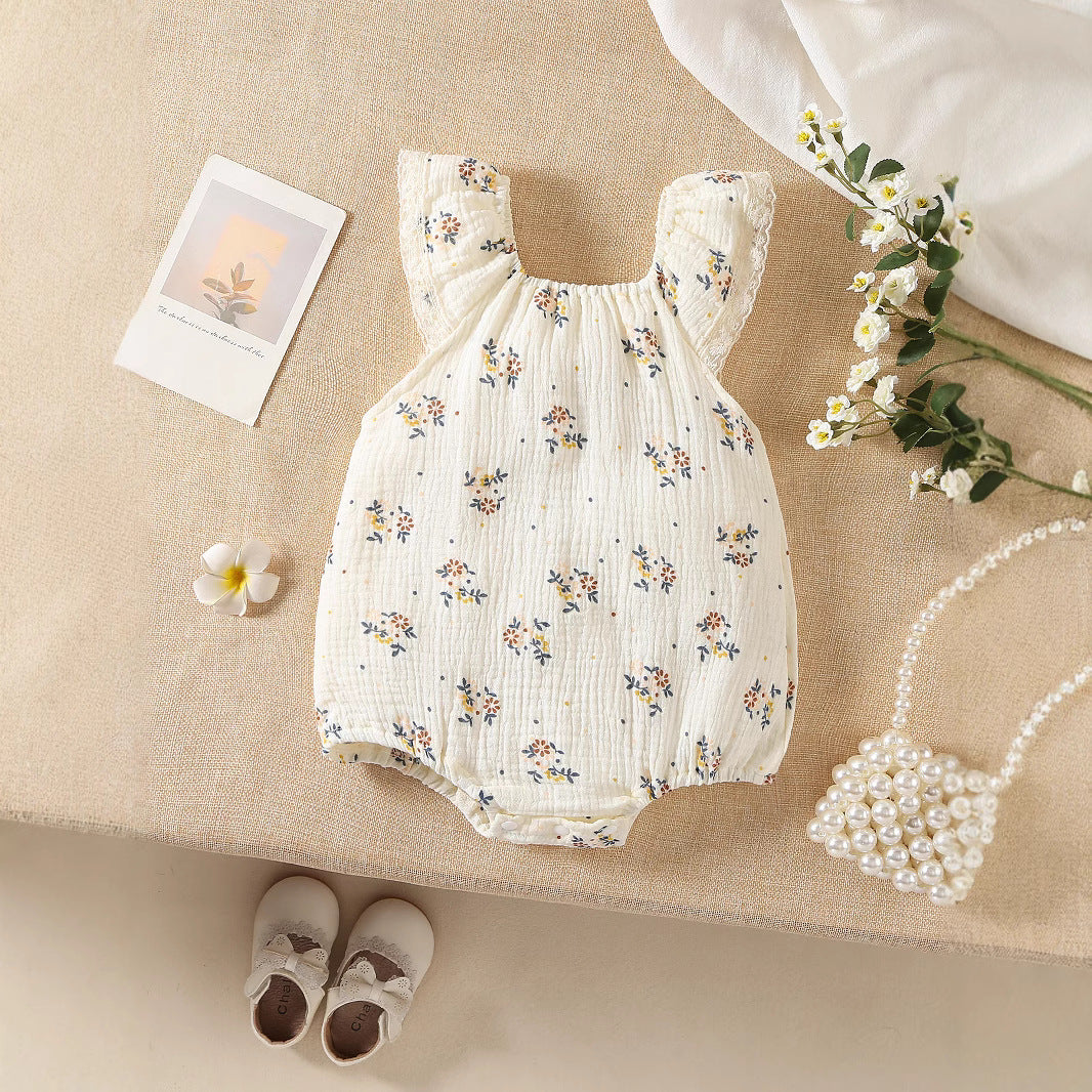 A baby summer Romper sweet floral suspender baby girl sleeveless fart coat cute triangle climbing suit free hat